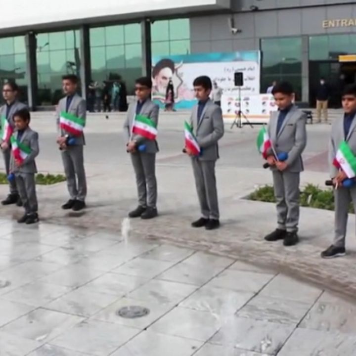 جلد کتاب صوتی انقلاب پایدار